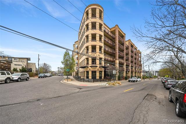 Building Photo - 2240 Clay St