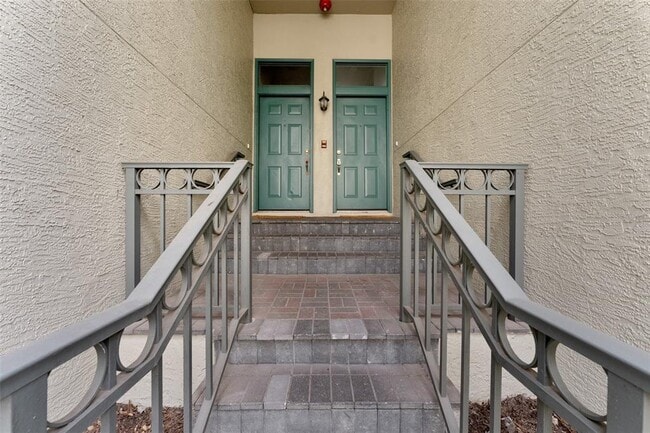 Building Photo - 625 Tropical Breeze Wy