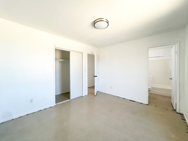 Building Photo - A Newly Remodeled 3 Bedroom