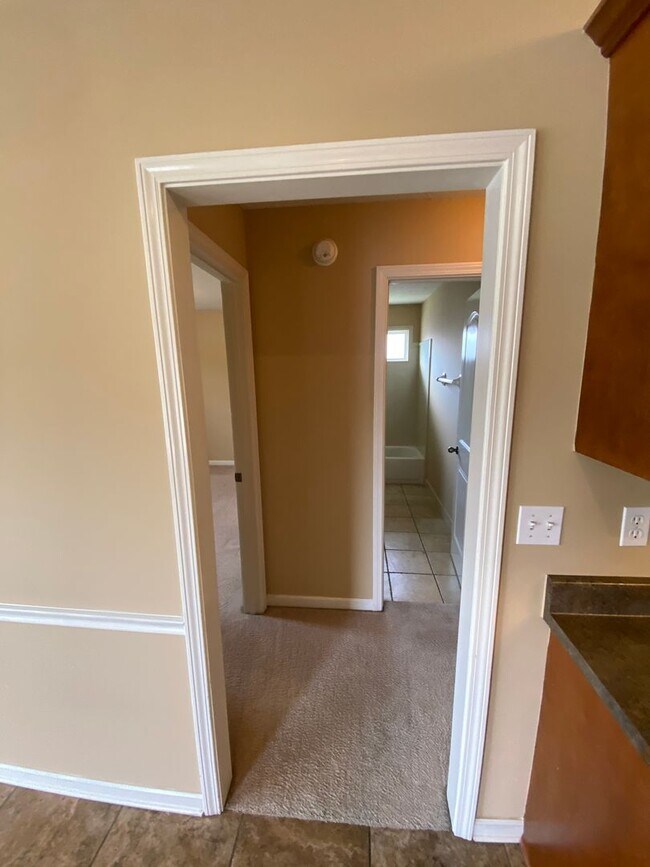 Building Photo - BARTLETT RENTAL HOME 3 BEDROOM 2 BATHROOM WITH FENCED BACKYARD