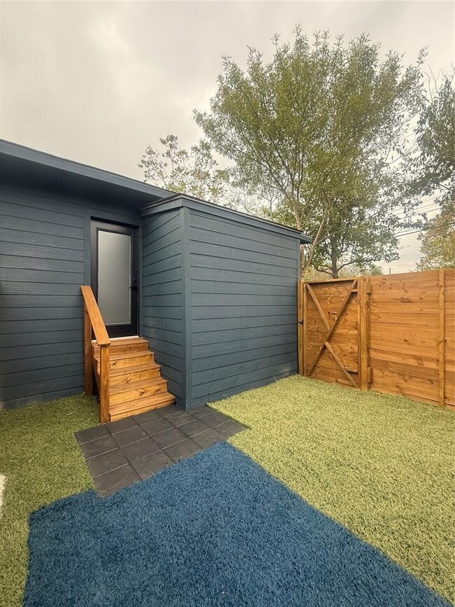 Building Photo - 5903 Nancy Dr