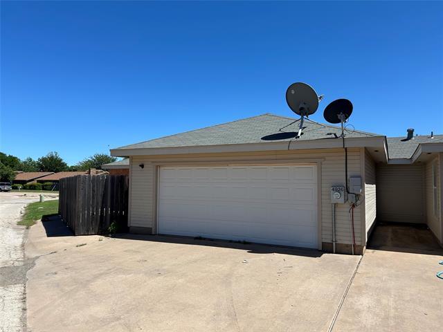 Building Photo - 4926 Greenslope Dr