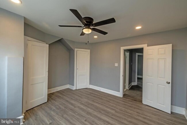 Building Photo - 3104 Stirling St