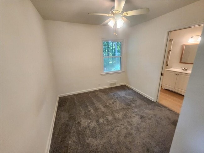 Building Photo - 2380 Clairmont Rd