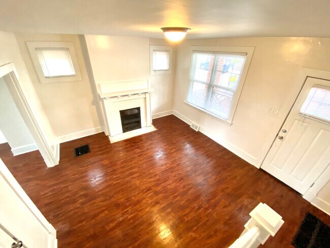 Building Photo - 468 Belonda St