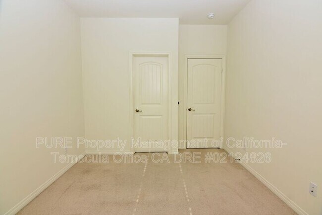 Building Photo - 40359 Calle Real