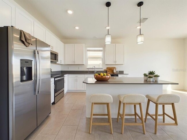 Building Photo - 180 Inman Blvd