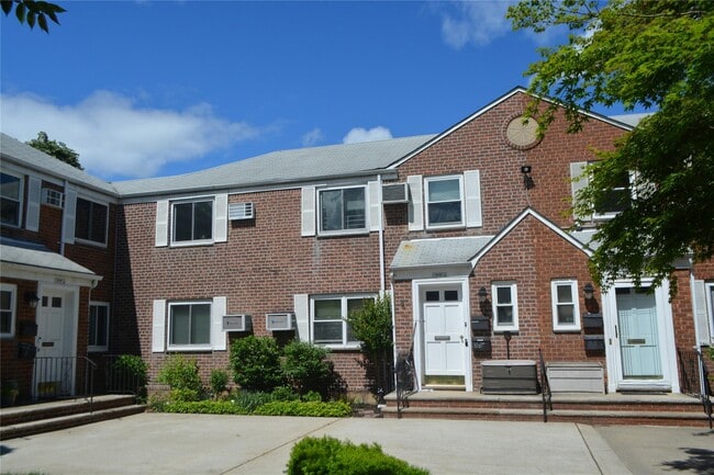 Primary Photo - 74-47-74260 260th St