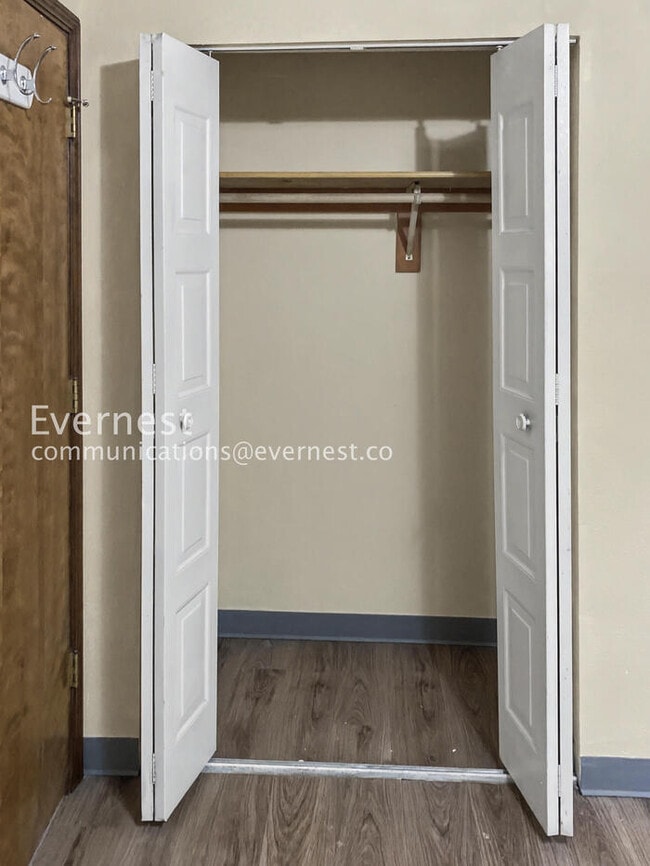 Building Photo - 88026 9th St