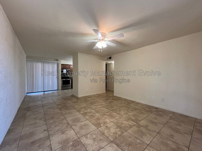 Building Photo - 7110 E Continental Dr