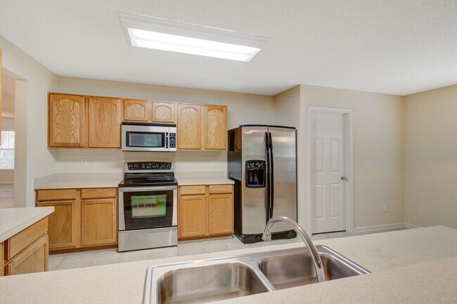 Building Photo - 5135 Ballantine Dr