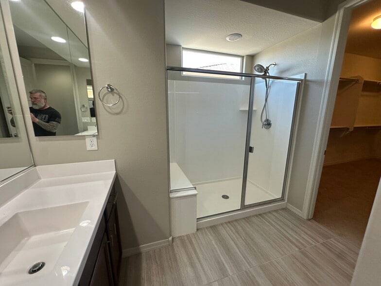 Building Photo - 2518 W Novak Way