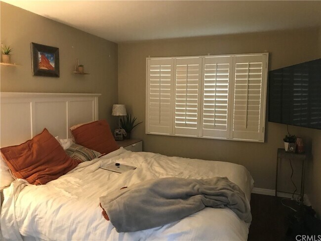 Building Photo - 111 19th St