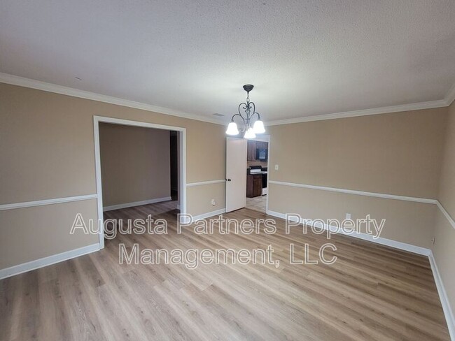 Building Photo - 117 Glenora Ct