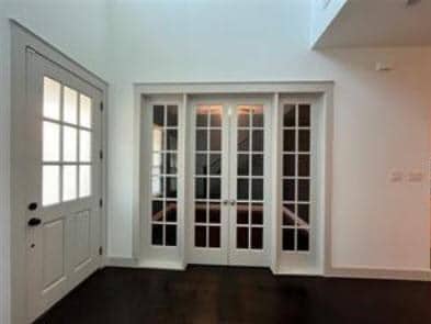 Building Photo - 1105 Water St