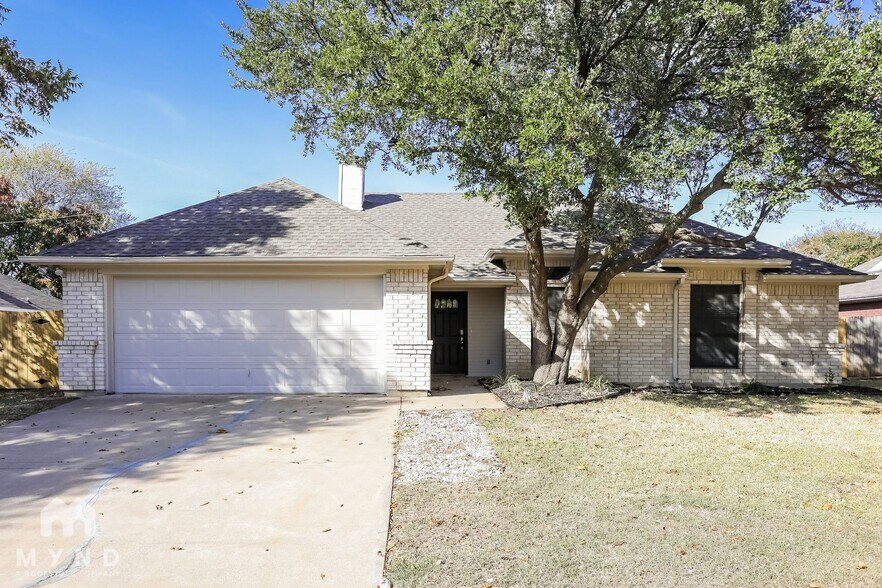 Primary Photo - 521 Pleasant Valley Dr