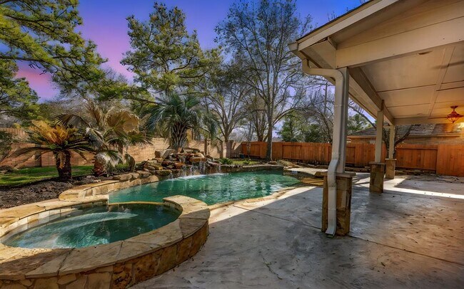 Building Photo - 3315 Twinmont Ln