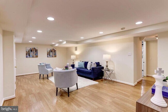 Building Photo - 1717 Juniper St NW