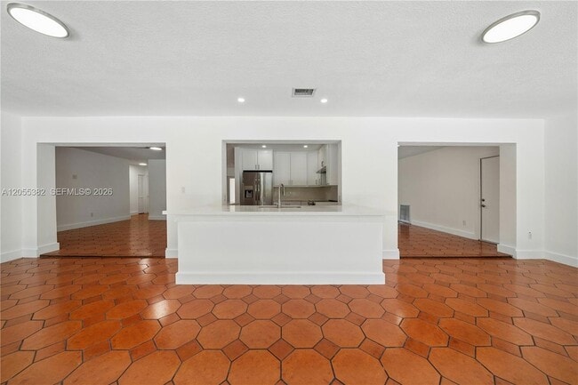 Building Photo - 220 NW 130th Ave