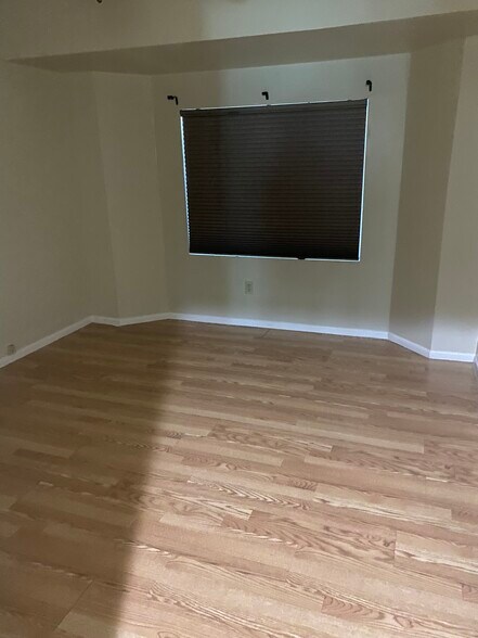 Building Photo - 15641 N 63rd Way