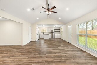 Building Photo - 11903 Edgar St