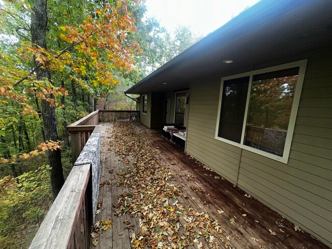 Building Photo - 105 High Ridge Ct