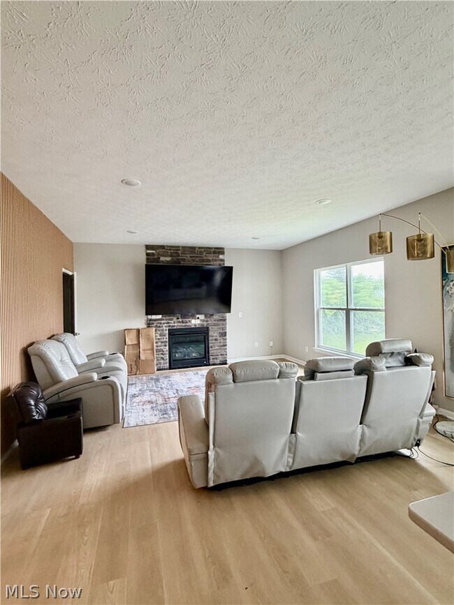 Building Photo - 3367 Ponderosa Trl