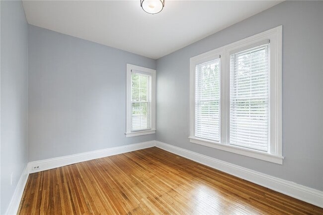 Building Photo - 222 Gregory St