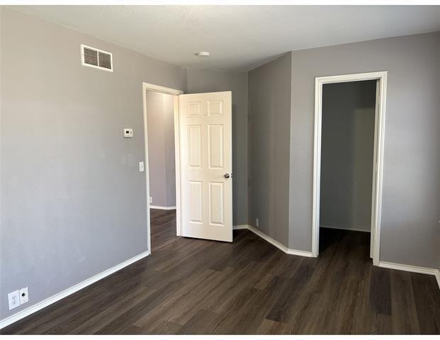 Building Photo - 9011 King Ranch Dr