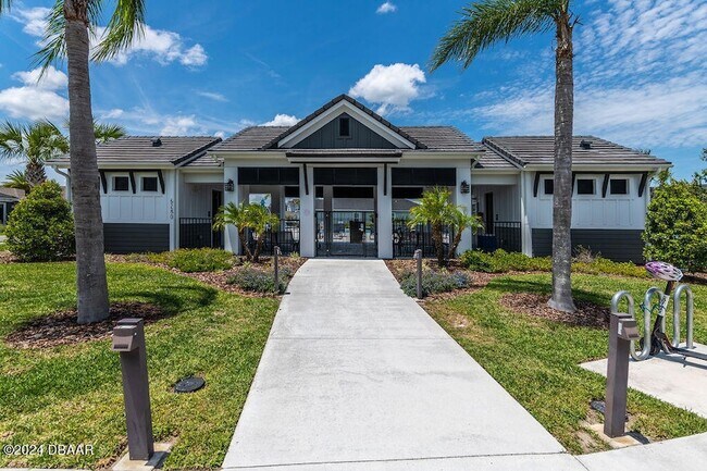 Building Photo - 6326 Hanfield Dr