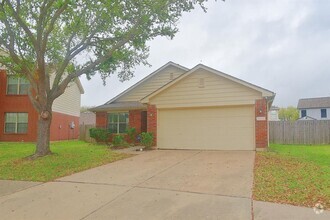 Building Photo - 21135 Birchbank Ln