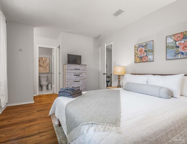 Building Photo - 4132 Baywoods Dr