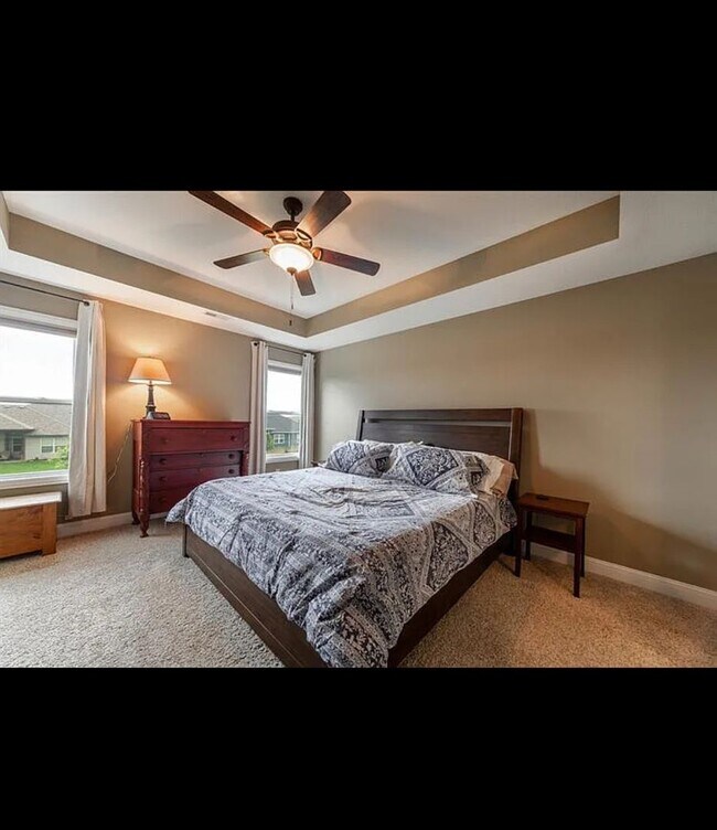 Building Photo - 5610 Abercorn Dr
