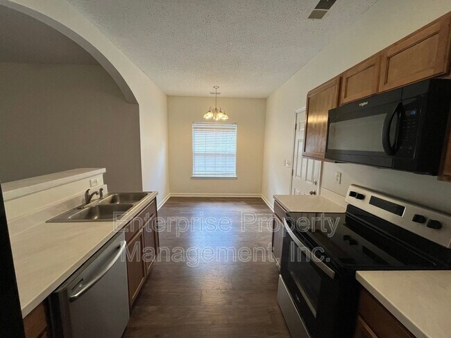 Building Photo - 10174 Sorrento Pl