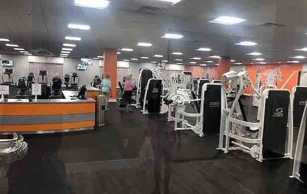 Building Photo - 147 Fanshaw D