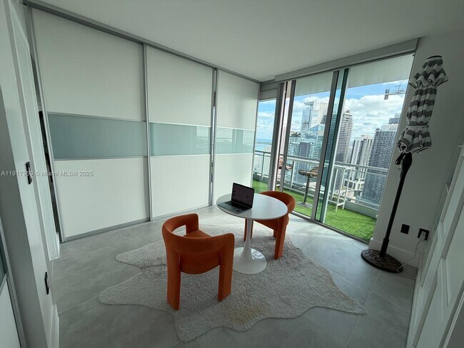 Building Photo - 92 SW 3rd St