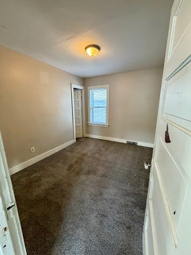 bedroom - 914 S 16th St