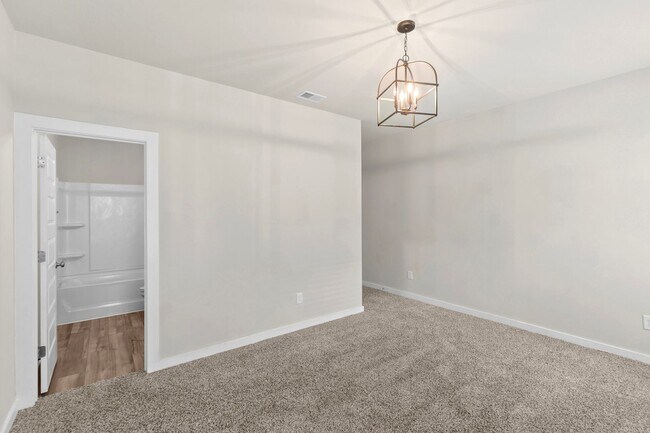 Building Photo - 275 Avalon Wy