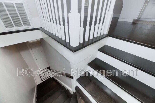 Building Photo - 639 Carolina St