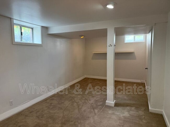 Building Photo - 1575 S 800 E