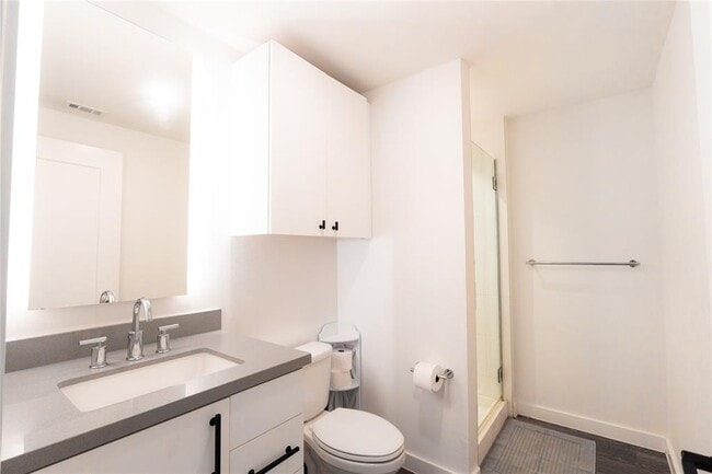 Building Photo - 49 Navasota St