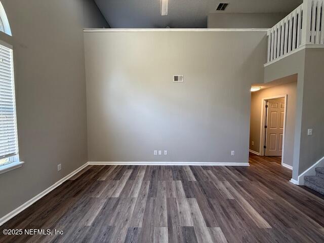 Building Photo - 830 LILAC S Loop
