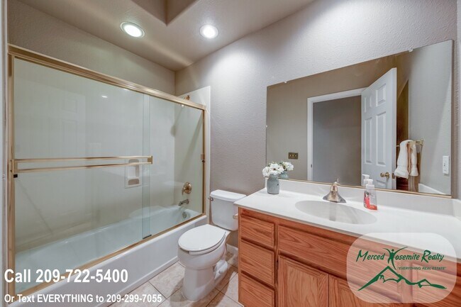 Building Photo - 3841 Tern Ct