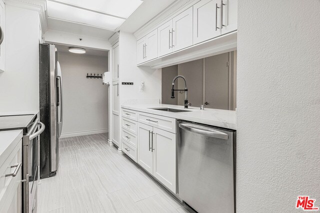 Primary Photo - 600 W 9th St