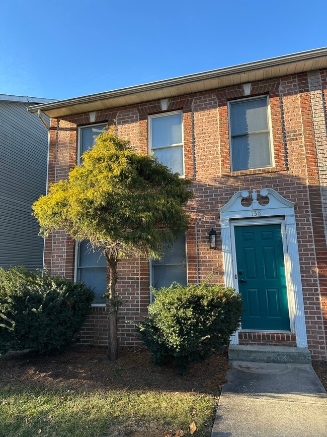 Building Photo - 138 Harvard Rd