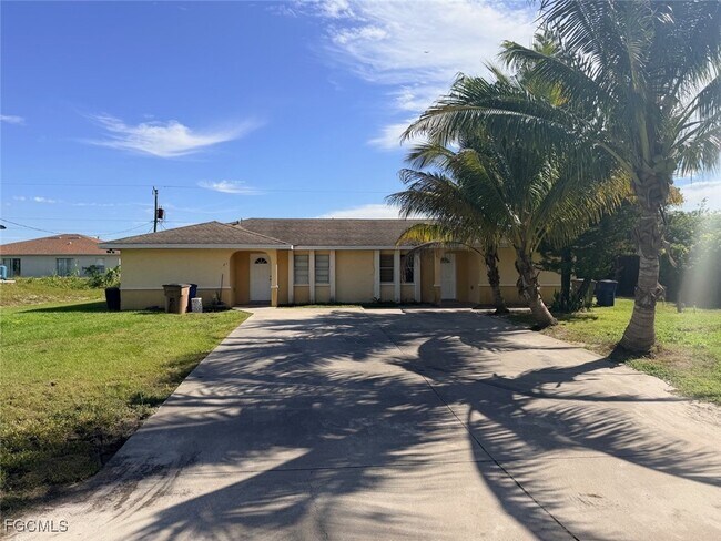 Primary Photo - 721 Gilbert Ave S