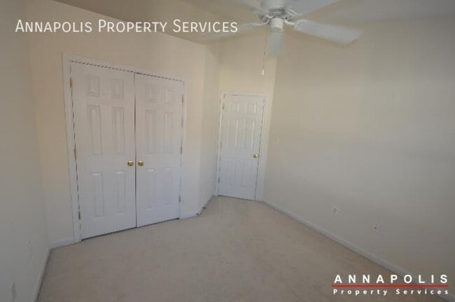 Building Photo - 2123 Hideaway Ct