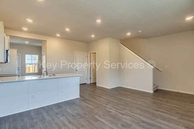 Building Photo - Brush Prairie Area Townhome