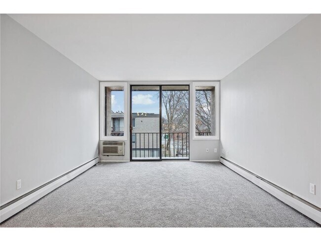 Building Photo - 4029-4014 14th Ave S