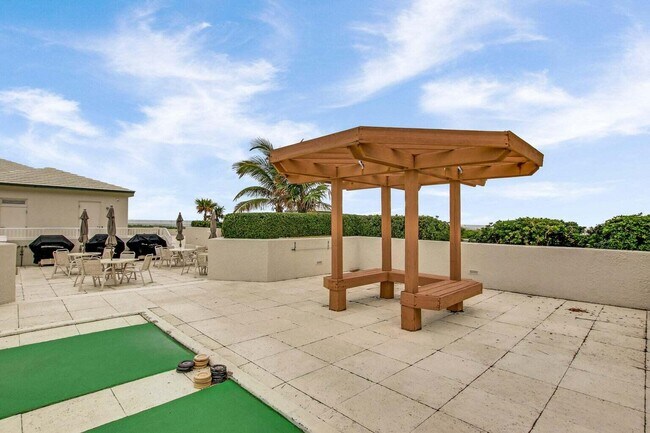 Building Photo - 5510 N Ocean Dr